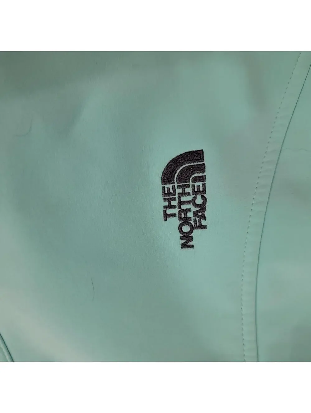 The North Face blue & green jacket #outdoor #hiking